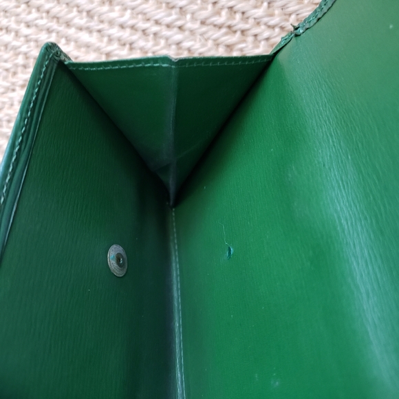 Louis Vuitton Green Epi Elise Tri-Fold wallet - Picture 7 of 7
